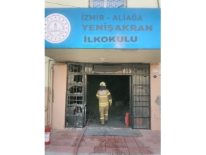 İzmir’de İlkokulda Yangın