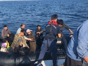 İzmir’de 72 Kaçak Göçmen Yakalandı