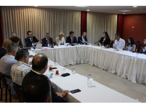 Rint Akyüz: "2050 Senesinde Çok Ciddi Gıda Güvencesi Sorunu Karşımıza Çıkacak"