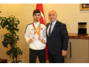 Eray Şamdan Tokyo’da Sahneye Çıkıyor