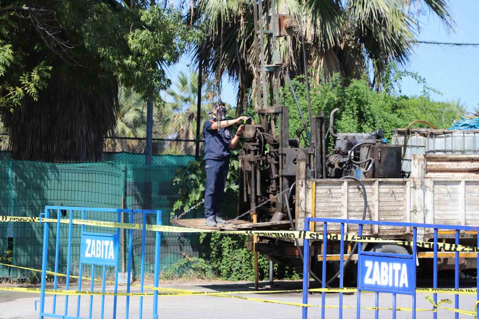 gaz-kacagini-goruntulemek-isteyen-gazetecilere-engel-bana-valiyi-arattirmayin
