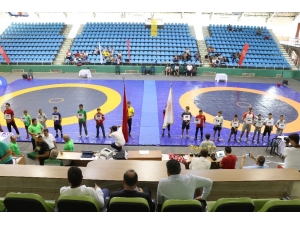 Edirne’de 1. Uluslararası Kel Aliço Serbest Güreş Turnuvası Yapıldı