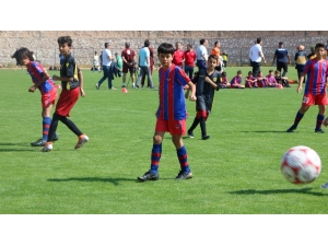Niğde U12 Cup Turnuvası Yapıldı