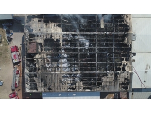 Bursa’da Fabrika Yangını Söndürüldü, Çalışmalar Havadan Böyle Görüntülendi