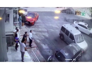 Sultangazi’de Kayan Araç Güvelik Kamerasında