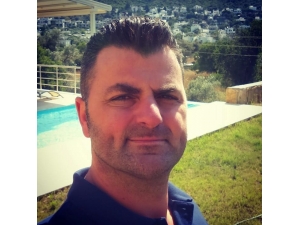 Badem Ağaçlarını İlaçlamak İsterken Canından Oldu