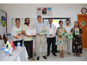 Kendi Kitaplarını Kendileri Ürettiler