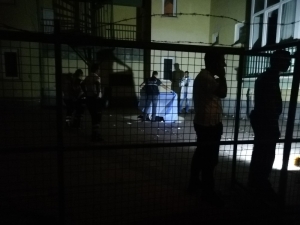 Bunalıma Giren Kadın 7. Kattan Atlayarak İntihar Etti.