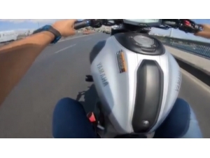 İstanbul’da Motosikletli İthal Magandanın Tek Teker Terörü Kamerada