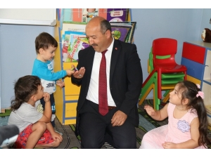 Müdür Başyiğit’ten ‘Okula Uyum’ Programına Katılan Minik Öğrencilere Ziyaret