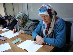 Yunusemre İle Okuma Yazma Öğrendiler