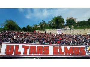 Kömürspor Tribünleri Emine Bulut Ve Diğer Kadınlar İçin Pankart Açacak