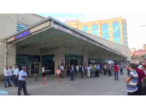 Barajda Ayağına Metal Borular Düşen İşçi Yaralandı