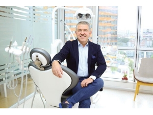 Aralıklı Dişler Gülmeyi Engelliyor