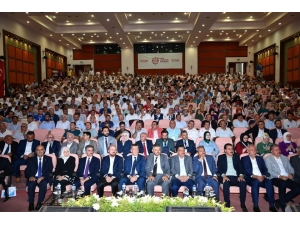 Bakan Selçuk: "2019 Yks’de İlk Binde 130 İmam Hatipli Öğrencimiz Başarıya İmza Atmış Bulunuyor"