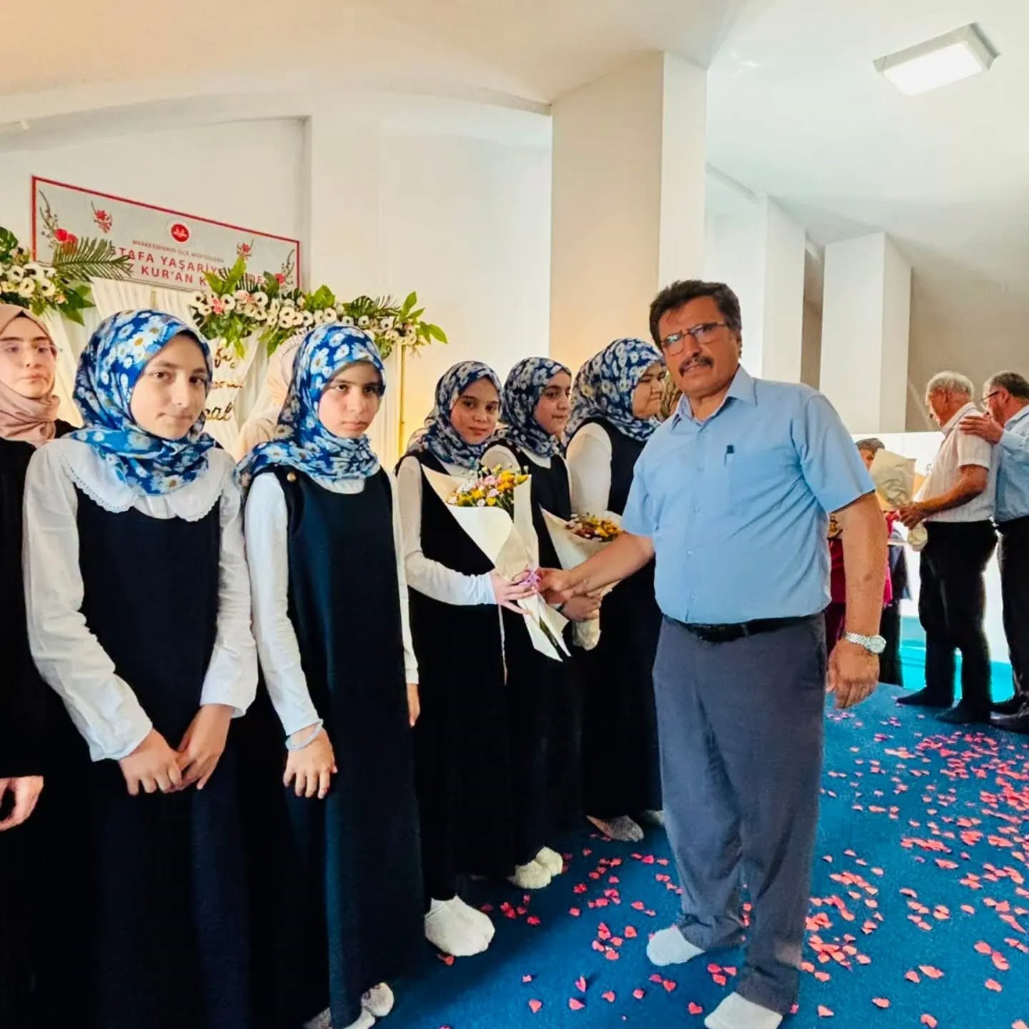 merkezefendi-de-hafizlik-gururu-7-sinifa-baslamadan-hifzini-tamamladi