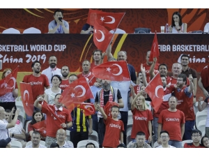Türkiye, Karadağ’ı 79-74 Mağlup Etti