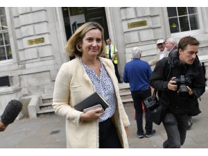 İngiltere Çalışma Ve Emeklilik Bakanı Rudd İstifa Etti