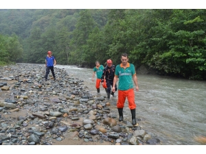 Selde Kaybolan 2 Kişi İçin Arama Çalışmaları 2,5 Ay Sonra Yeniden Başladı