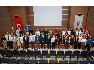 İş Ve Akademi Dünyasını Bir Araya Getiren Konferans