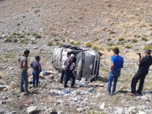 Bahçesaray’da Trafik Kazası; 1 Ölü, 1 Yaralı