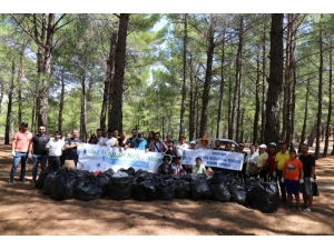 Kazdağları’ndan 1 Ton Çöp Topladılar