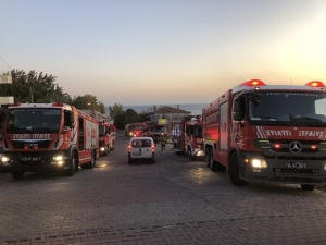 Beylikdüzü’deki Yangın Kontrol Altına Alındı
