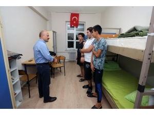 Vali Varol’dan Okul Pansiyonlarına Akşam Denetimi