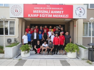 Grekoromen Milli Takımı Kazakistan Yolcusu