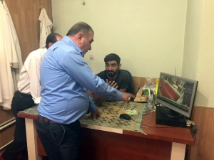 Camide Ayakkabı Hırsızlığı Kamerada