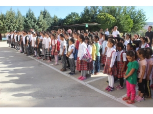 Yavuzeli’nde 5 Bin 480 Öğrenci Ders Başı Yaptı