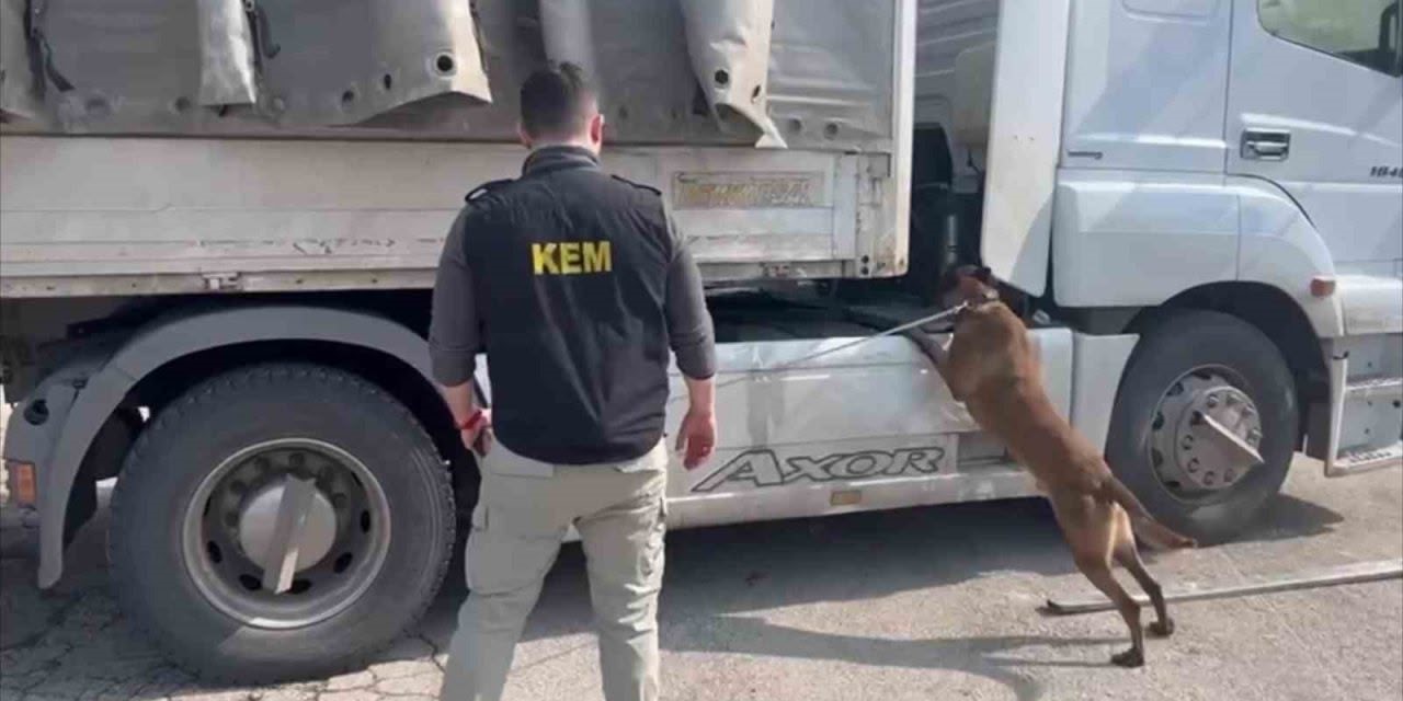 sirnak-ta-zehir-tacirlerine-agir-darbe-90-kilo-uyusturucu-ele-gecirildi