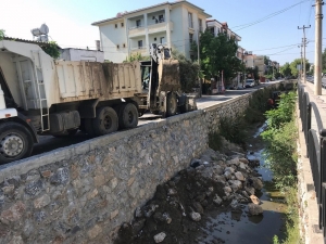Muğla Büyükşehir 17 Kilometre Dere Temizliği Yaptı