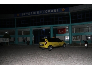 Taksici Meslektaşını Silahla Yaraladı