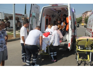 Ambulans Kaza Yapınca Yeniden Hastanelik Oldu