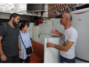 Onlar Hazır Öğrencileri Bekliyorlar