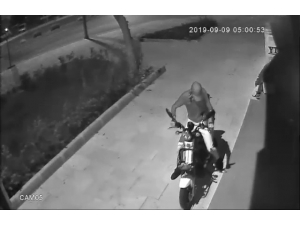 Elektrikli Bisikleti Kilidi İle Birlikte Çaldı