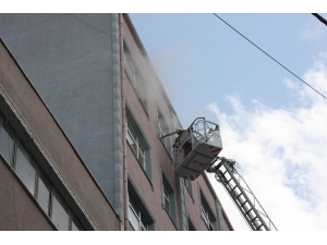 Kağıthane’de Yangın Paniği