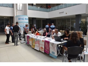 Belediye Binası İçinde Sağlık İçin Stant Açıldı