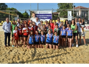 Büyükşehir’de Plaj Şöleni