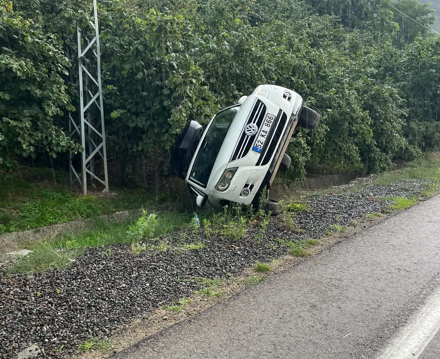 ordu-da-suv-arac-devrildi-surucu-yara-almadan-kurtuldu