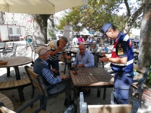 Şahsi Evraklarını Yakmaya Çalışırken 15 Dönüm Ormanı Kül Ettiler