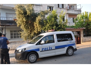 Ayrıldığı Eşini Pompalı Tüfekle Öldürdü