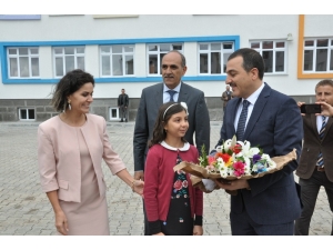 Kars’ta 65 Bin Öğrenci İçin Zil Çaldı