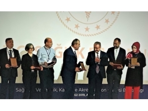 Sağlık Bakan Yardımcısından Bahçacı’ya Plaket