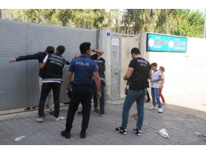 Cizre Polisi Okul Çevrelerinde Uyuşturucu Satıcılarına Göz Açtırmıyor