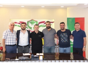 Amed Sportif Faaliyetler Aradığı Teknik Direktörü Buldu