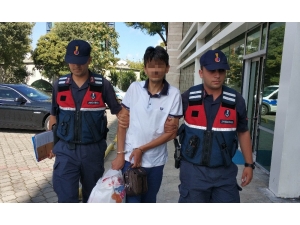 Eşini Ziyarette Gittiği Cezaevinde Yakalandı, Kendisi De Tutuklandı