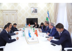 Türkiye’nin Taşkent Büyükelçisi Er’den Namangan Valisi’ne Ziyaret