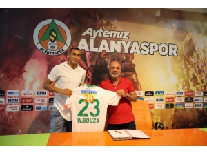 Welinton 3 Yıl Daha Alanyaspor’da